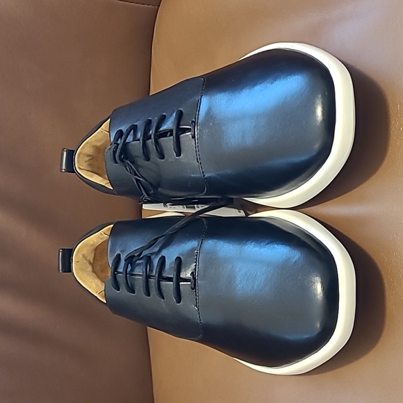 Men's Express Black Leather Performance Hybrid Dress Sneakers - Picture 2 of 7